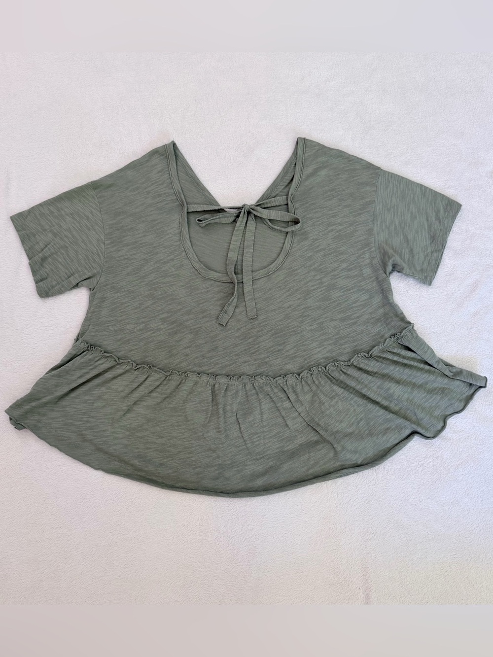 American Eagle Sage Green V-Neck Women's Peplum Top - Picture 2 of 4